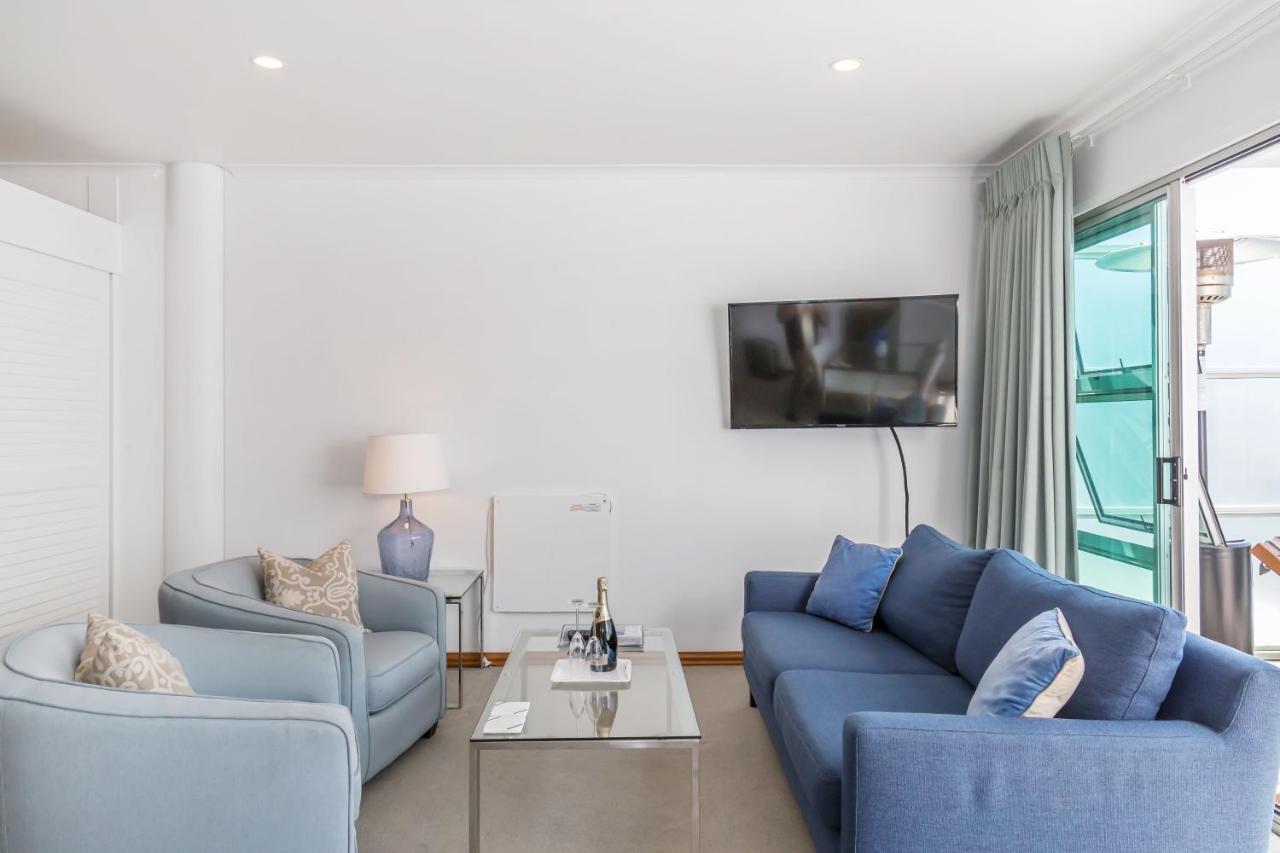 Waterfront Two Bedroom Apartment; Great Location! オークランド エクステリア 写真