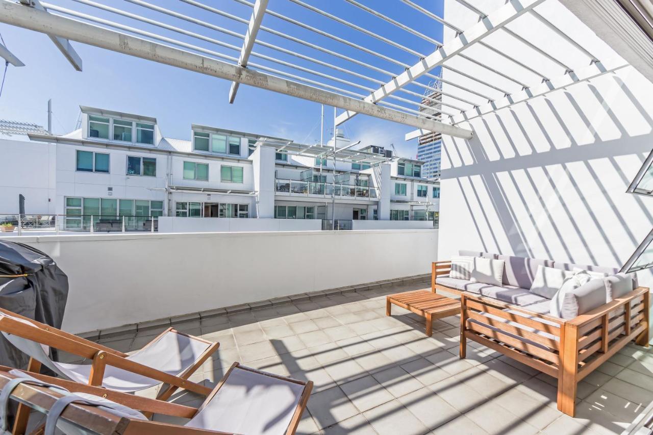 Waterfront Two Bedroom Apartment; Great Location! オークランド エクステリア 写真