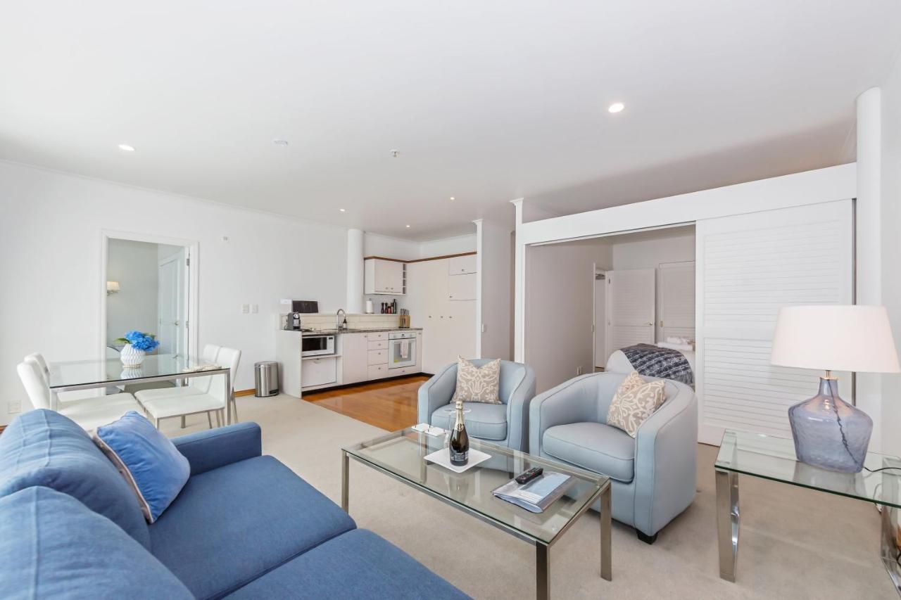 Waterfront Two Bedroom Apartment; Great Location! オークランド エクステリア 写真