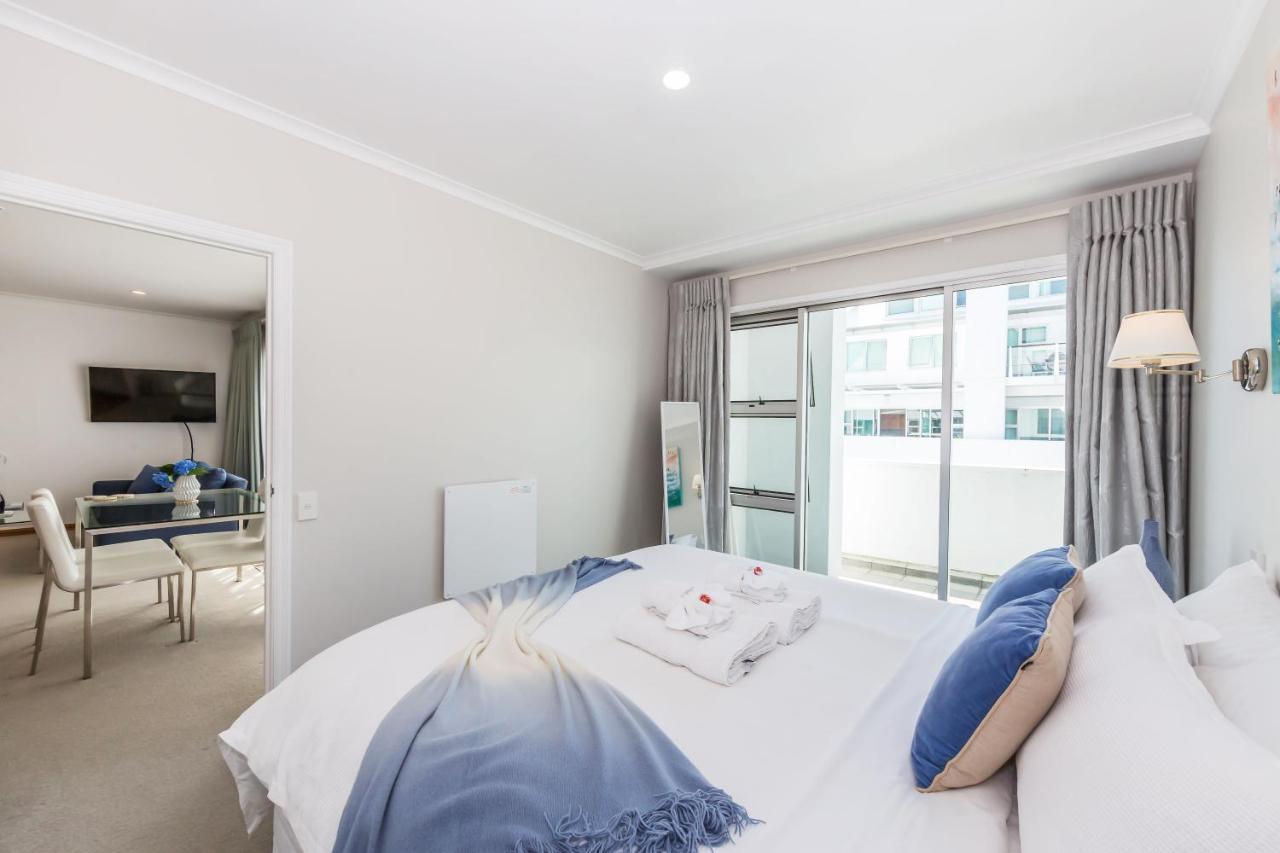 Waterfront Two Bedroom Apartment; Great Location! オークランド エクステリア 写真