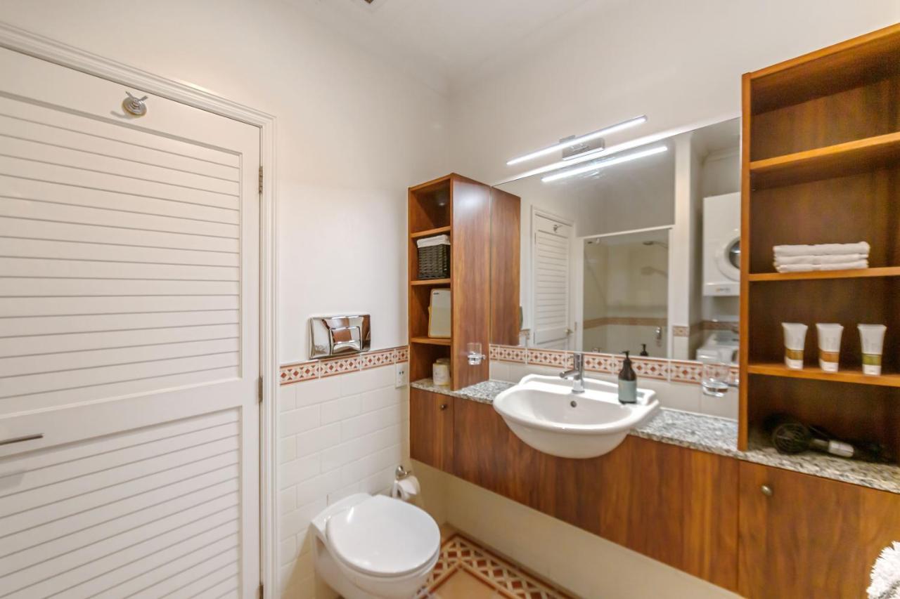 Waterfront Two Bedroom Apartment; Great Location! オークランド エクステリア 写真
